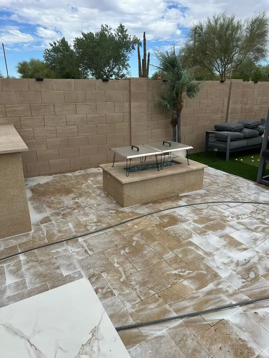 retaining wall fence power washing Phoenix, AZ.