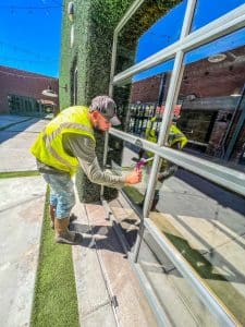Commercial window cleaners in Glendale, AZ.